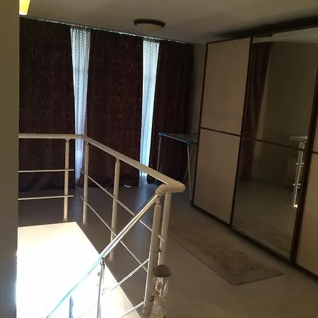 아파트 Global Ville Penthouse